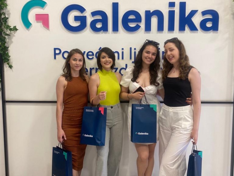 NAŠE PRAKTIKANTKINJE U POSETI GALENICI